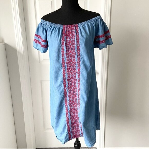 Style & Co Off The Shoulder Voyage Sunwash Chambray Embroidery Dress - Picture 2 of 15